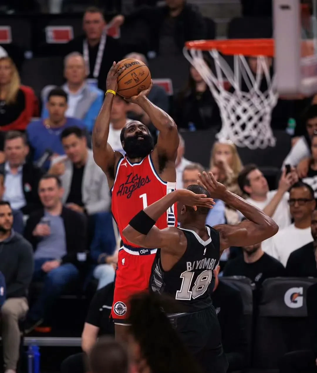  转会期休斯敦火箭备战法甲；内部沟通细节曝光；悬念犹存；赛季目标并未改变