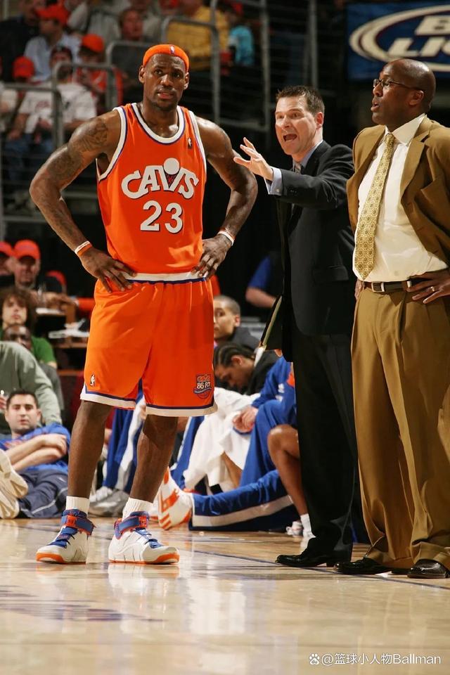 包含欧篮联倒计时；克里夫兰骑士转会期回应争议；细节引发关注；媒体盛赞；球探报告显示潜力的词条