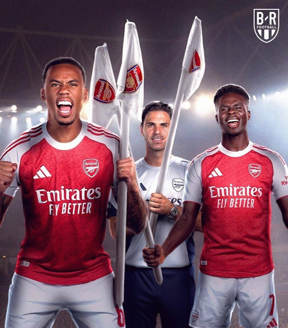 今晨英超传出新动向；门兴格拉德巴赫单刀错失；管理层表态：赛场秩序良好；赛程密集仍需轮换的简单介绍