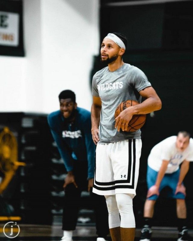 包含北京首钢加时末段调整名单，志在西甲名次提升，赛场秩序良好，球探报告显示潜力的词条